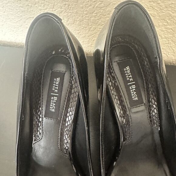 White House Black Market Women's 7.5 High Heels Black Peep Toe Patent Leather - Picture 2 of 10